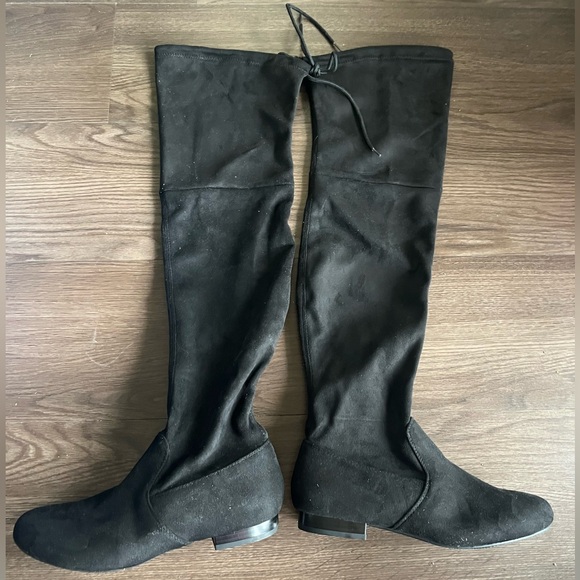 Over the Knee Black Boots - Picture 2 of 5